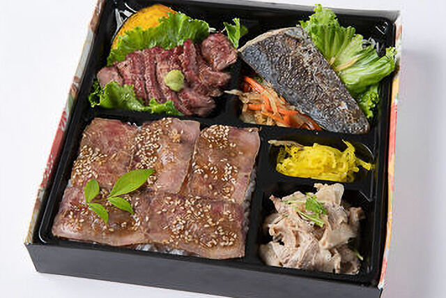 特選黒牛ステーキ・季節の魚の西京焼き・しゃぶしゃぶのローストビーフ重