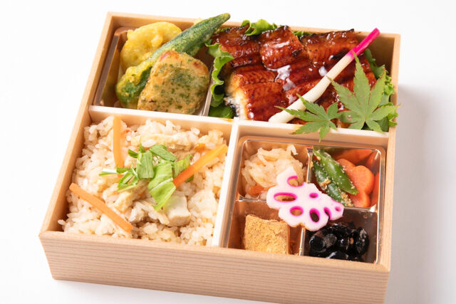 特上うなぎと炊き込み御膳（天ぷら）