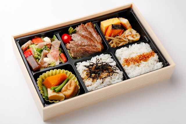 特選ふくろう弁当（すき焼き）
