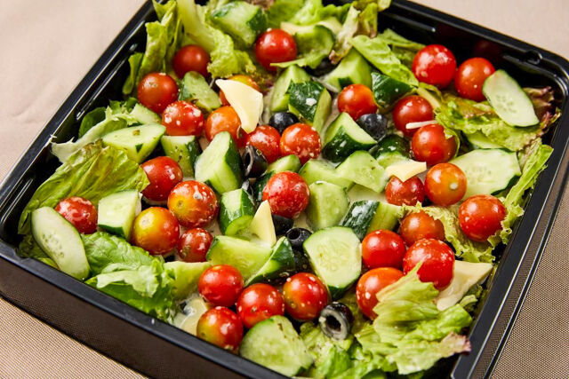 【プレート】オリーブとプチトマトのカプレーゼ風