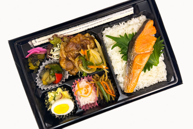 豚の生姜焼き＆鮭の塩焼き