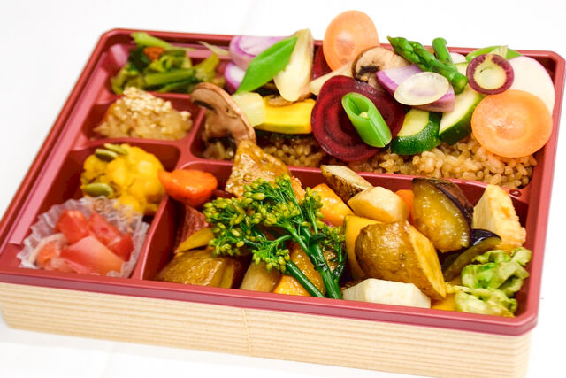 赤酢で作る野菜ちらし寿司と野菜の香り焼