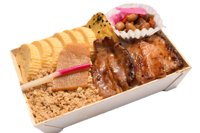 小江戸豚みそ 鶏そぼろ弁当