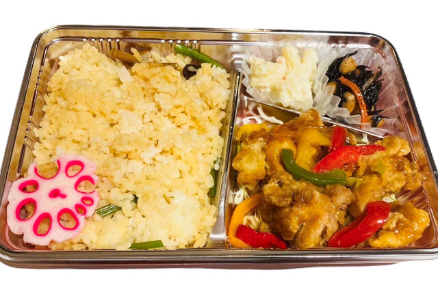 【お得弁当】混ぜご飯と酢鶏