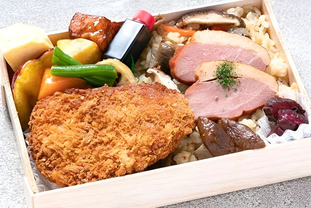 お手軽弁当 ロースかつ