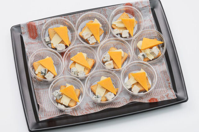 チーズ3種盛り合わせ〜トースト添え〜