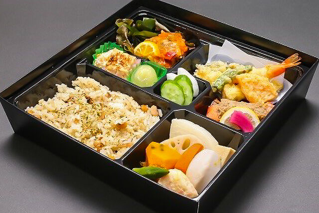 藤の彩り弁当
