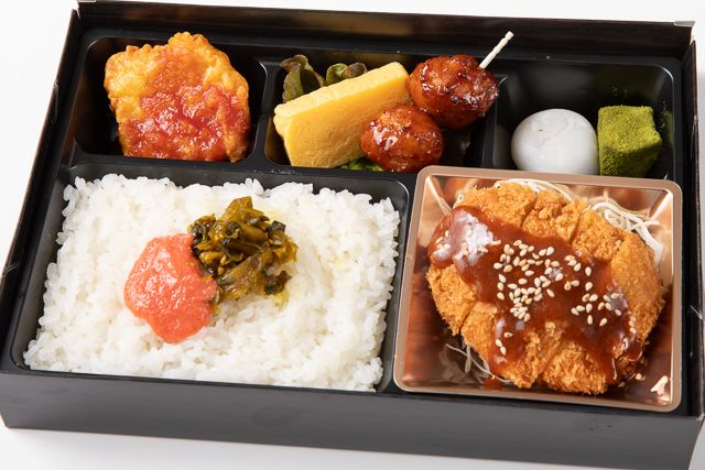 手仕込みロースカツと明太高菜ご飯の贅沢御膳