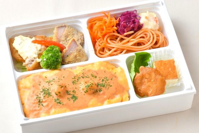 秋のとろとろオムライス〜豚ヒレ肉のカツレツとアジフライ