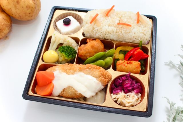 【冬限定】De luxe／ブールブラン煮込み白身魚