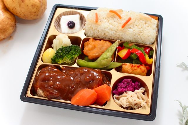 【冬限定】De luxe／デミグラス煮込みハンバーグ