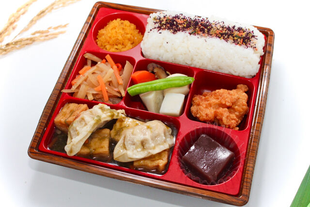 【定番】揚げ餃子 ～岩海苔の餡をかけて～