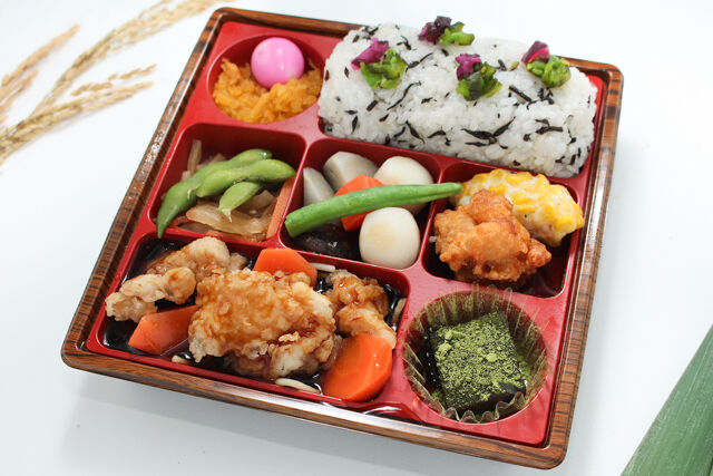 【特製】焼き鳥から揚げ［ひじきごはん］