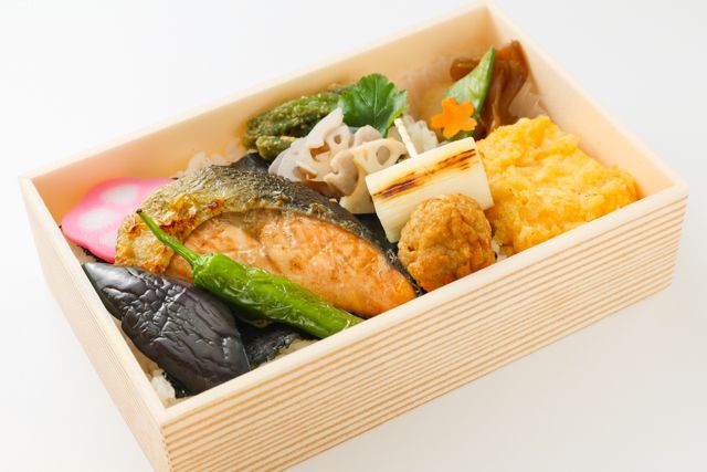 【のり弁 並】鮭の塩焼き