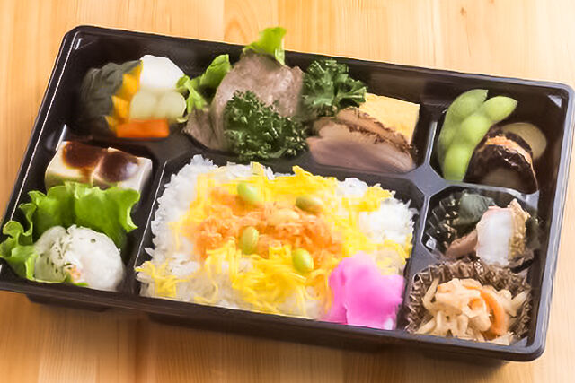 彩り幕の内弁当