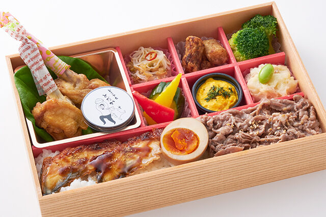 とだかの“うな牛ごはん”弁当（柚子胡椒）