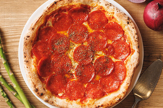 【温まる】ペパロニたっぷりのニューヨーク風ピザ