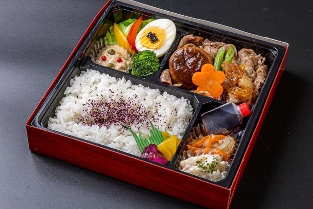 国産牛すき焼き弁当