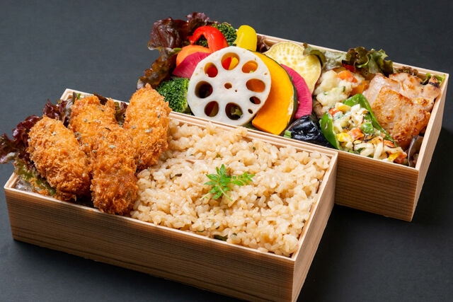 三陸産カキフライ弁当