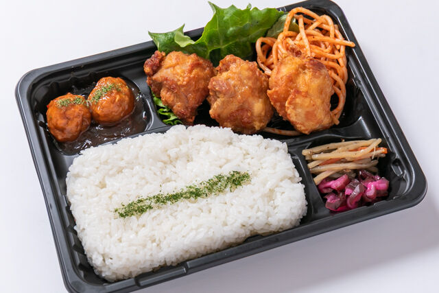 昔ながらの鶏から揚げ弁当