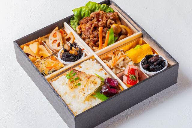 季節の副菜 鯛めしとすき焼き和膳