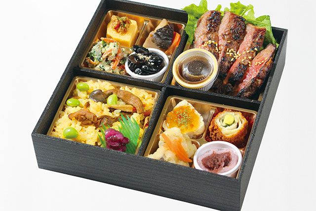 季節の副菜とステーキ華御膳