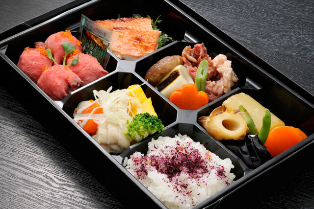 知多牛すき焼きと肉寿司御膳