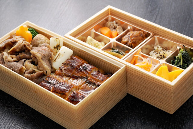 鰻と牛すき焼き重