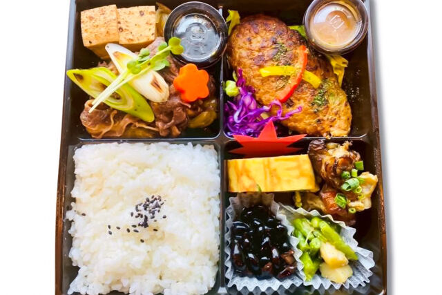 黒毛和牛すき焼き＆ハンバーグ