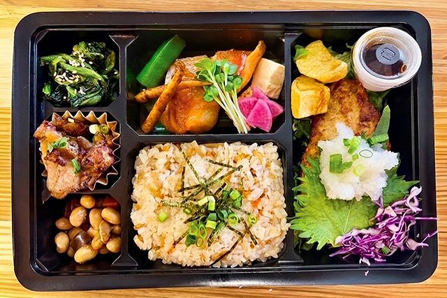 煮魚＆和風ハンバーグ