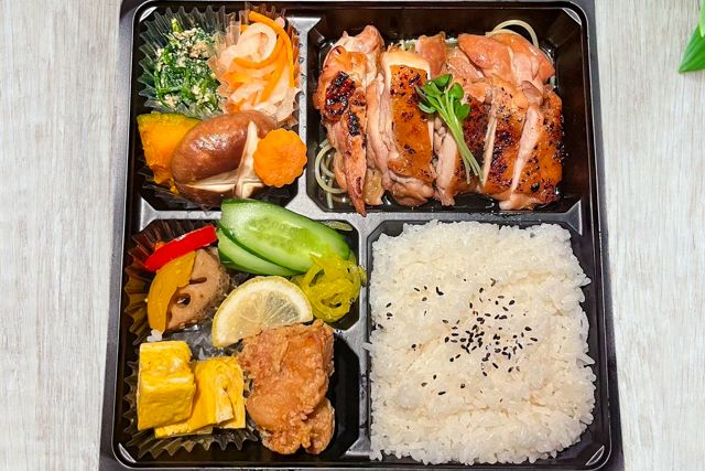 焼き鳥屋さんの照り焼き弁当