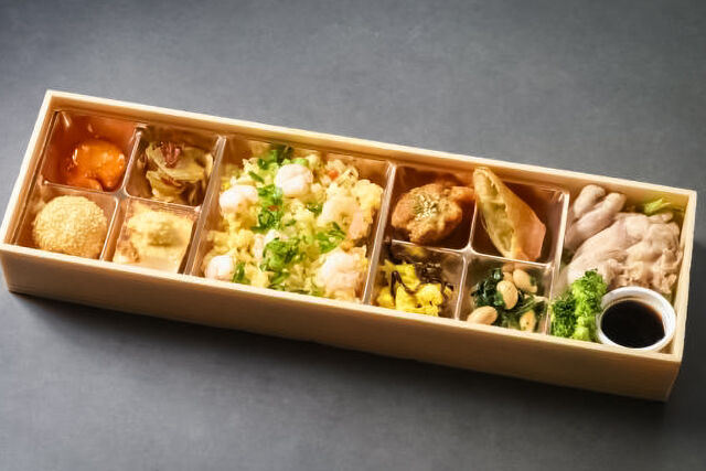 海老炒飯弁当