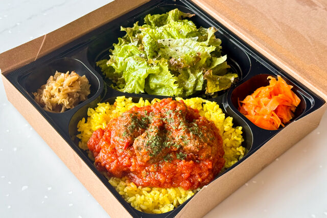 トマトミートボールライス弁当
