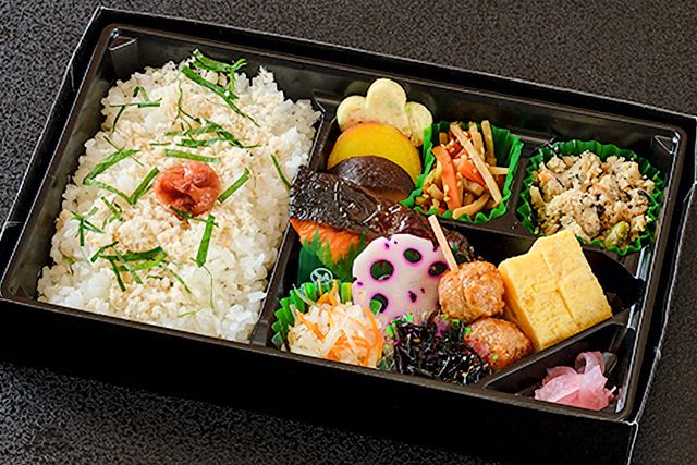 鯛田麩と鮭の幽庵焼き弁当