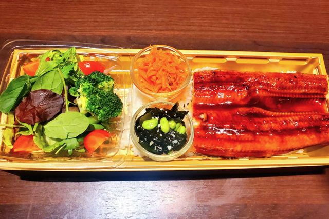 大人気！！ビストロデリスの鰻重！