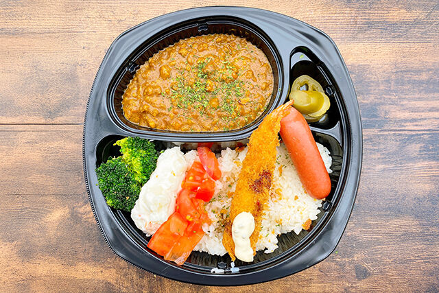 【食べるキーマカレー 人気No.3】プリっとエビフライと自家製タルタルソース