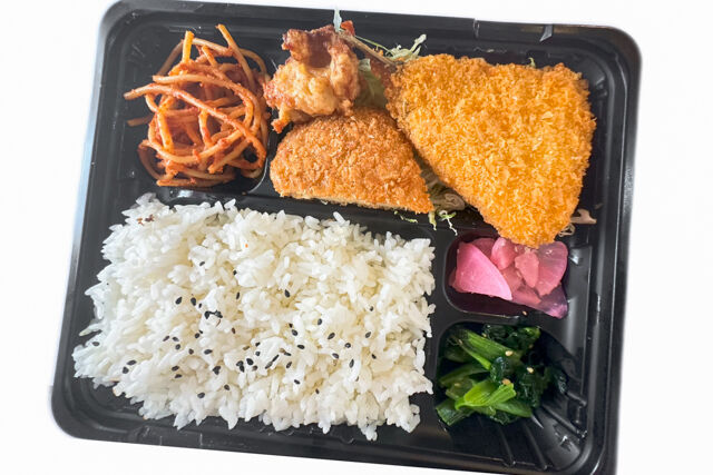 ボリュームアジフライ＆コロッケ弁当（パスタ）