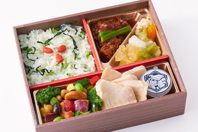 【国産蒸し鶏】四川風 香味焙煎ダレ