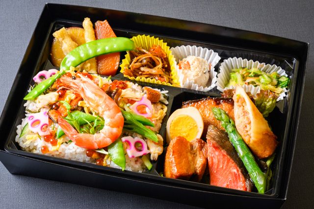 円山 華ちらし御膳