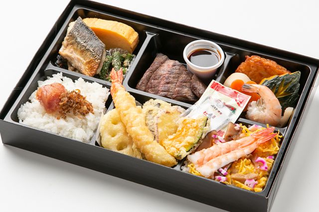 黒毛和牛ステーキ＆海老入り天ぷら6升御膳