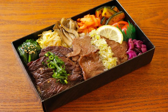 【ダブル盛り】牛ハラミ＆塩ダレ牛タン飯