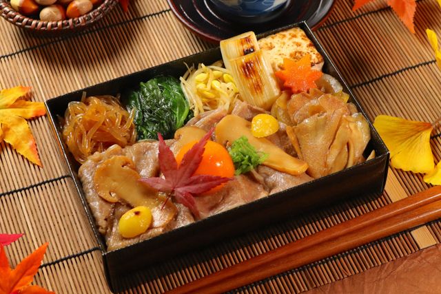 【秋季限定】秋の黒毛和牛すき焼き重