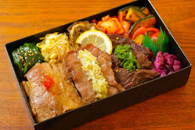 贅沢3種盛り焼肉飯