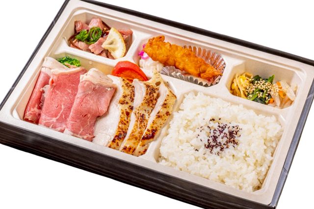 特製ローストビーフとグリルチキンの相盛り弁当