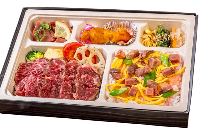 牛ちらし寿司と黒毛牛ハラミステーキ弁当
