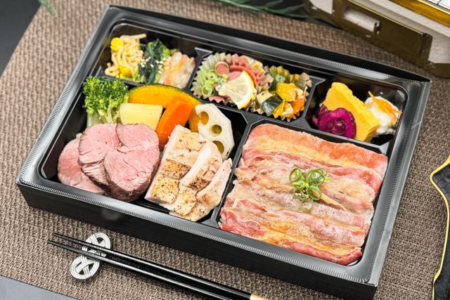 三彩肉膳