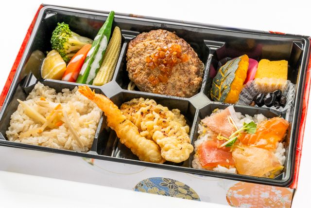【期間限定】海鮮チラシと天ぷら3種のグリルハンバーグ弁当