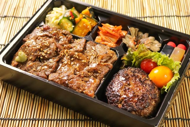 牛ハラミ焼肉とハンバーグ弁当