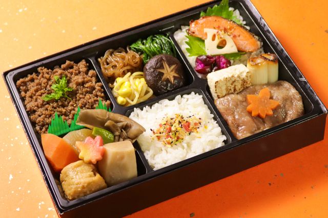 【黒毛和牛】すき焼き幕の内＆鮭ご飯