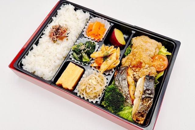 咲楽御膳（さわらの西京焼きと唐揚げ）